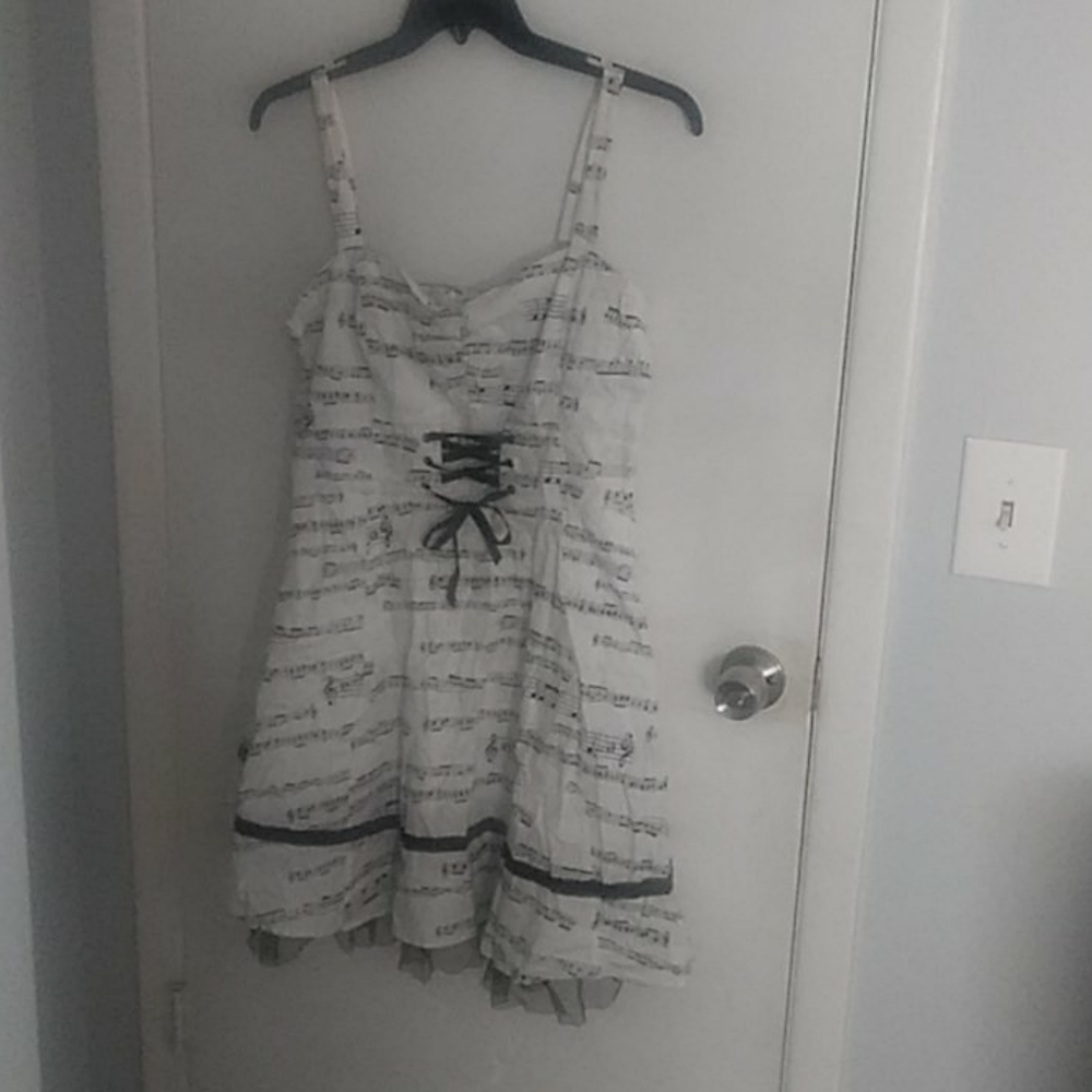 Music note print dress